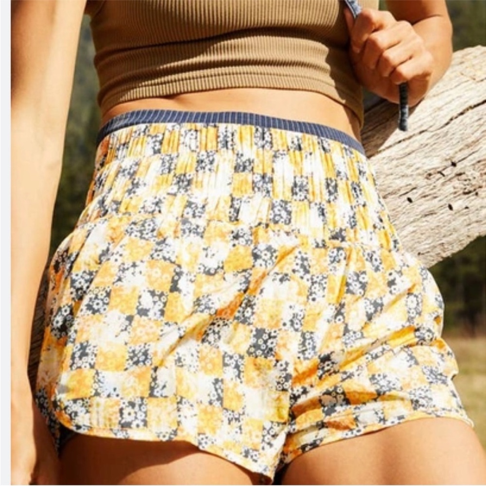 NWT FP Movement the way home short